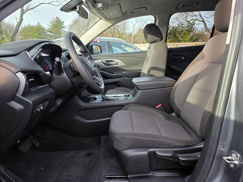 used 2019 Chevrolet Traverse car, priced at $14,160