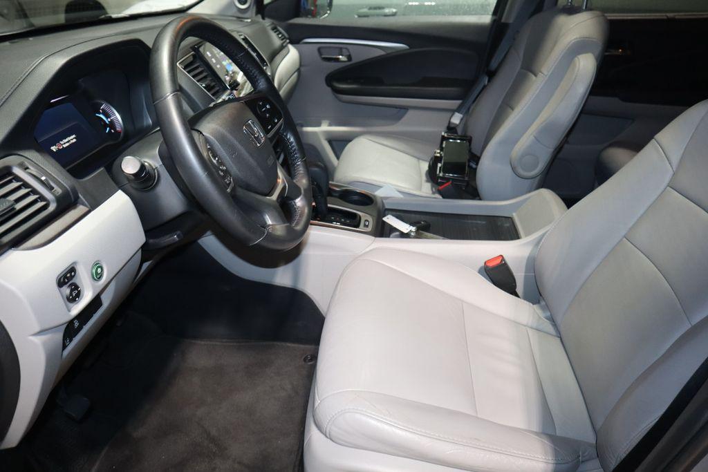 used 2019 Honda Pilot car, priced at $23,656