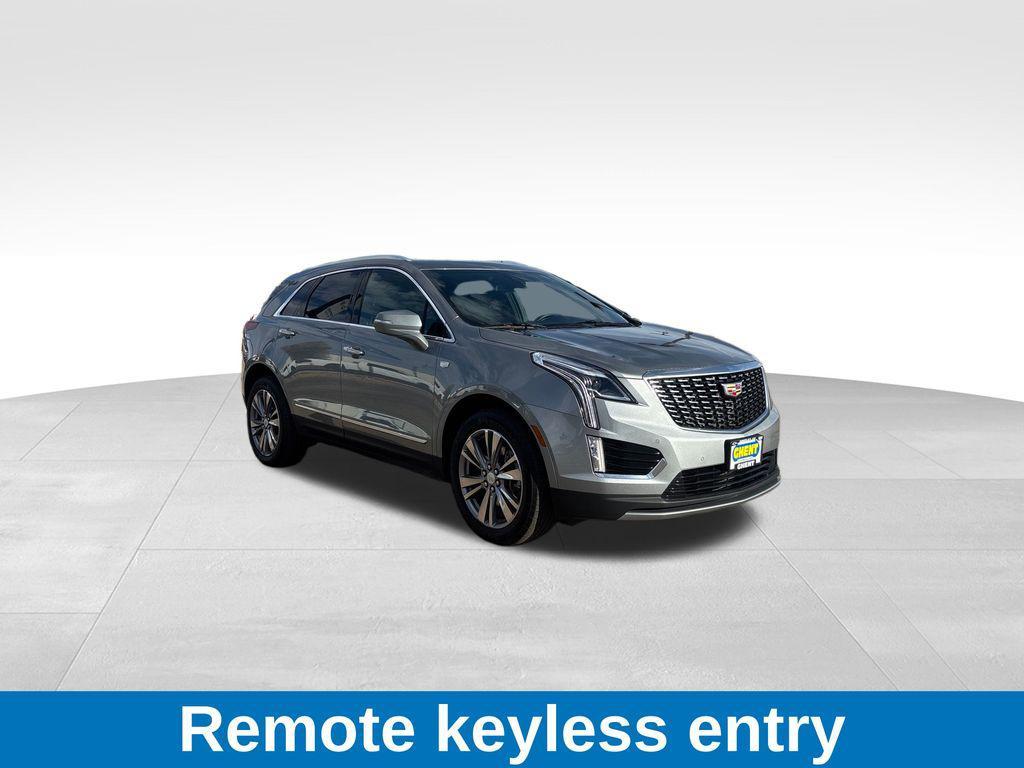 used 2025 Cadillac XT5 car, priced at $36,379
