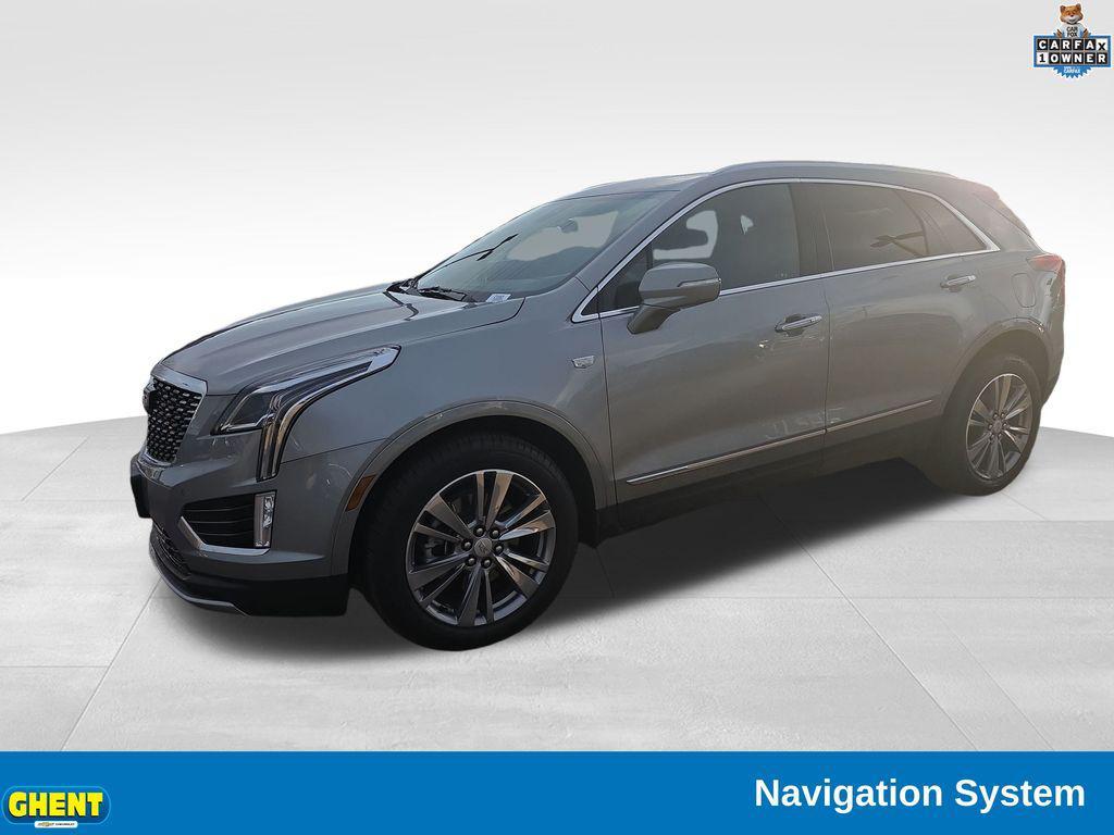 used 2025 Cadillac XT5 car, priced at $37,302