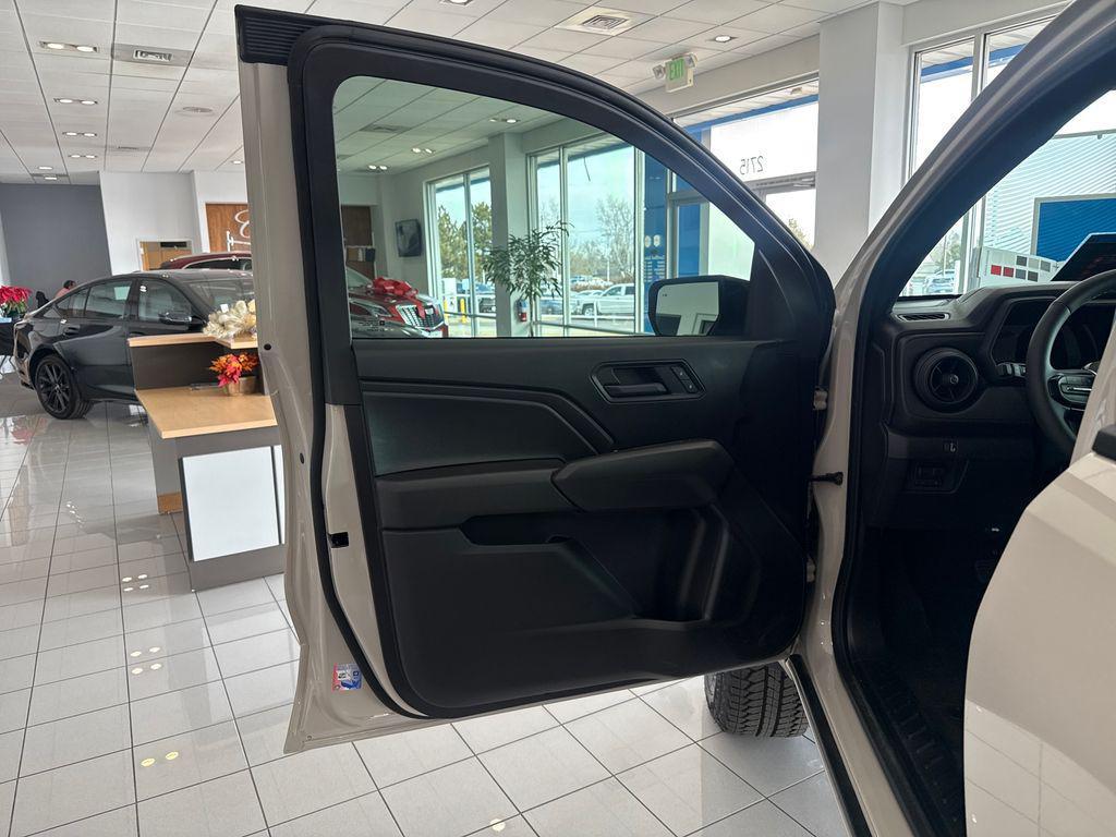 new 2026 Chevrolet Colorado car, priced at $44,870