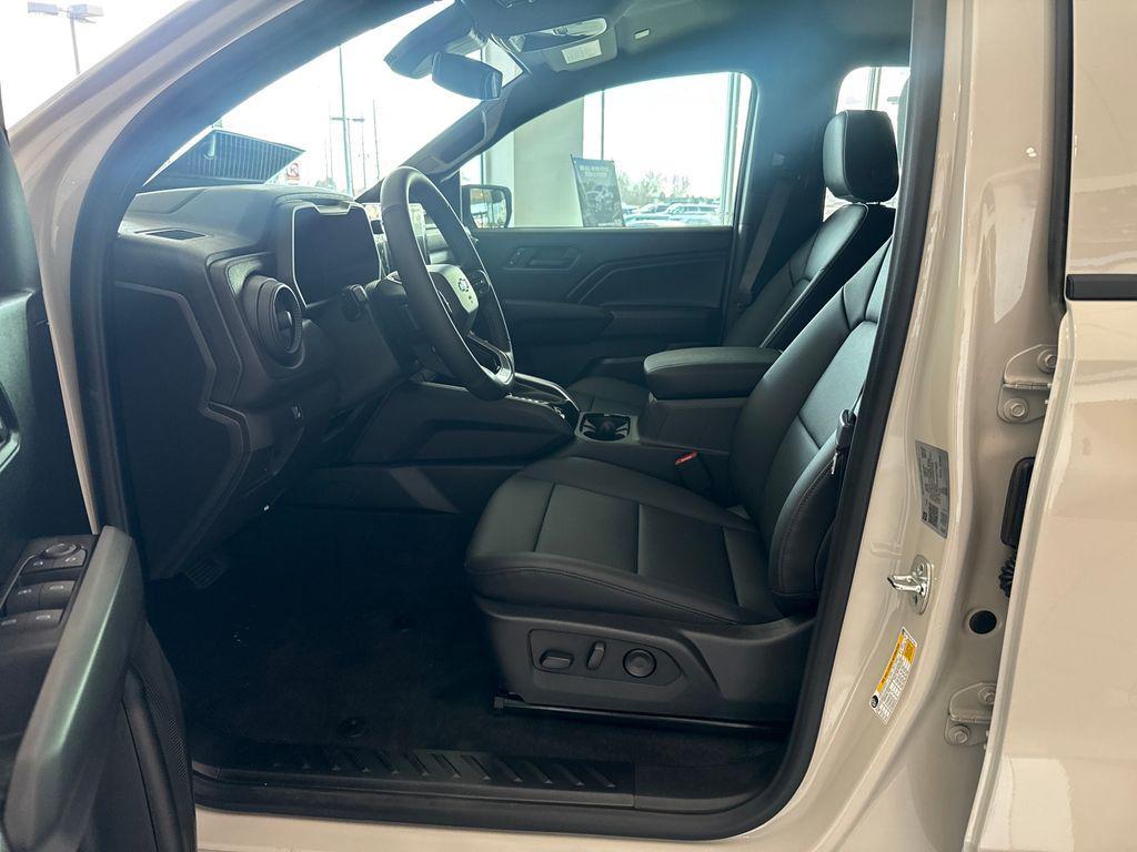 new 2026 Chevrolet Colorado car, priced at $44,870