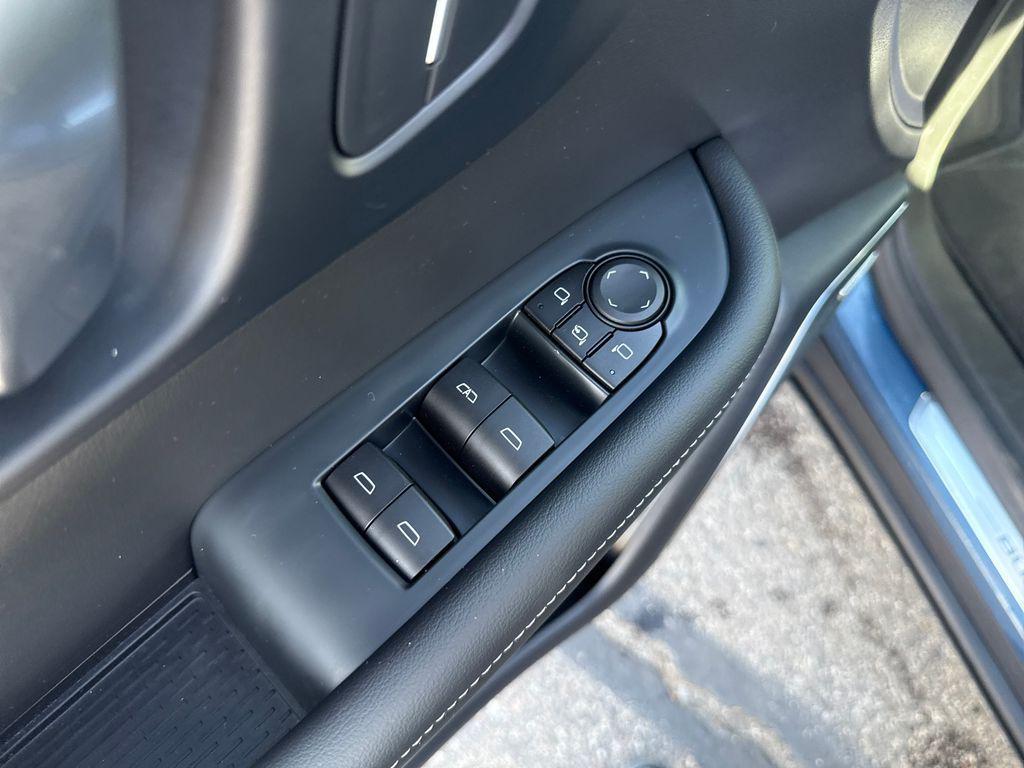 used 2025 Buick Enclave car, priced at $35,820