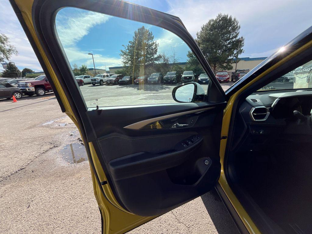 new 2025 Chevrolet TrailBlazer car, priced at $30,499