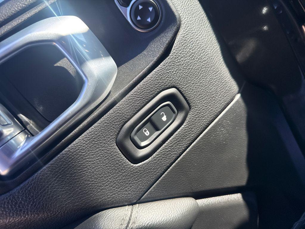 used 2021 Jeep Gladiator car, priced at $29,592