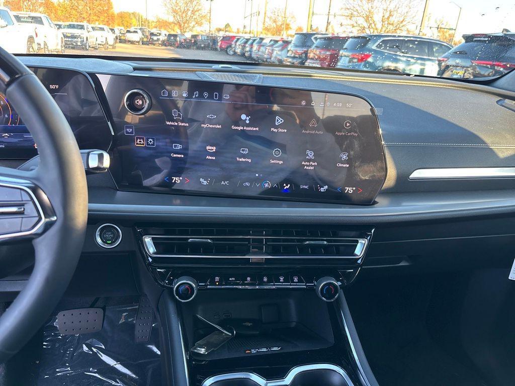 new 2025 Chevrolet Traverse car, priced at $49,851