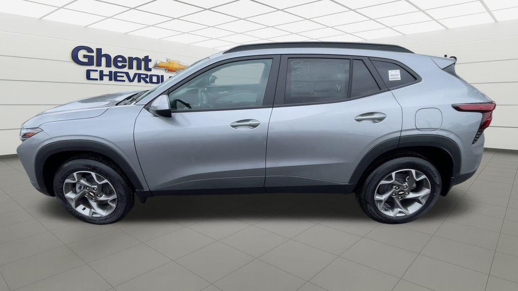 new 2025 Chevrolet Trax car, priced at $24,299