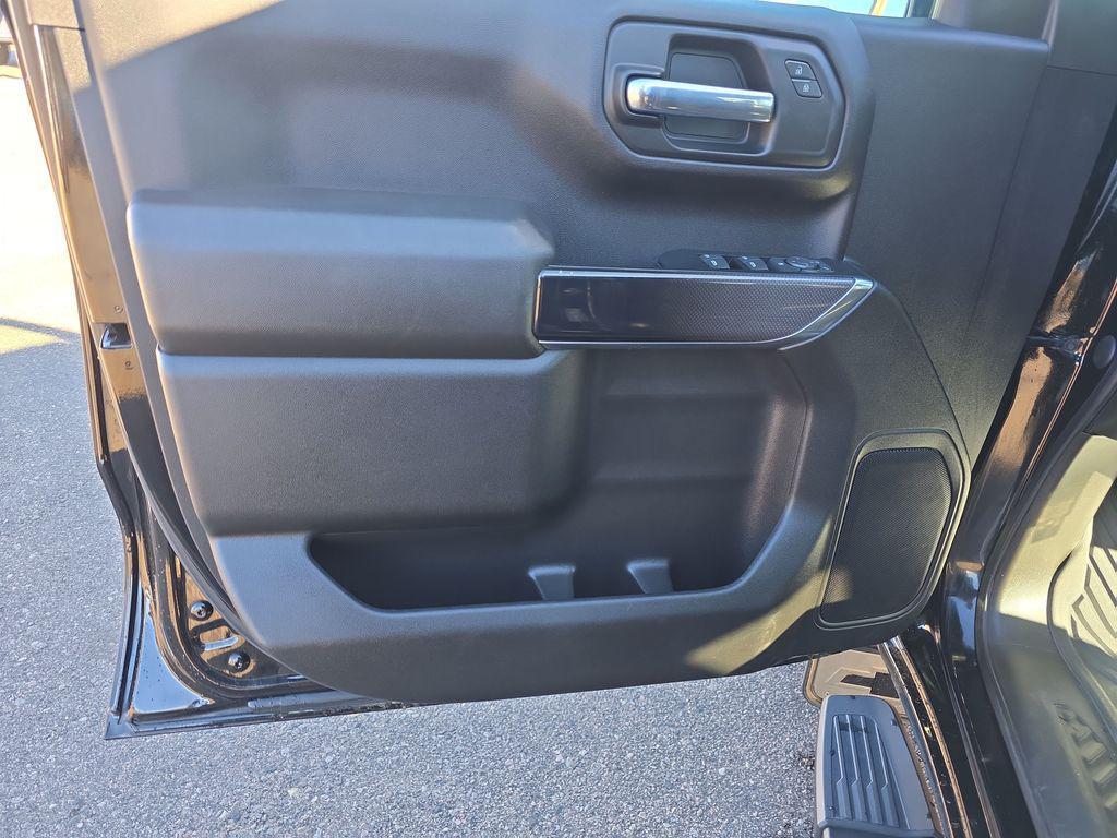 used 2022 Chevrolet Silverado 1500 car, priced at $37,981