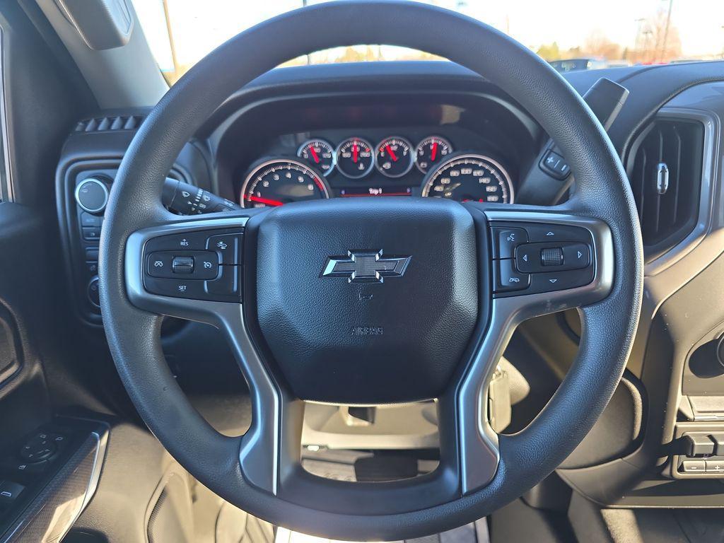 used 2022 Chevrolet Silverado 1500 car, priced at $37,981