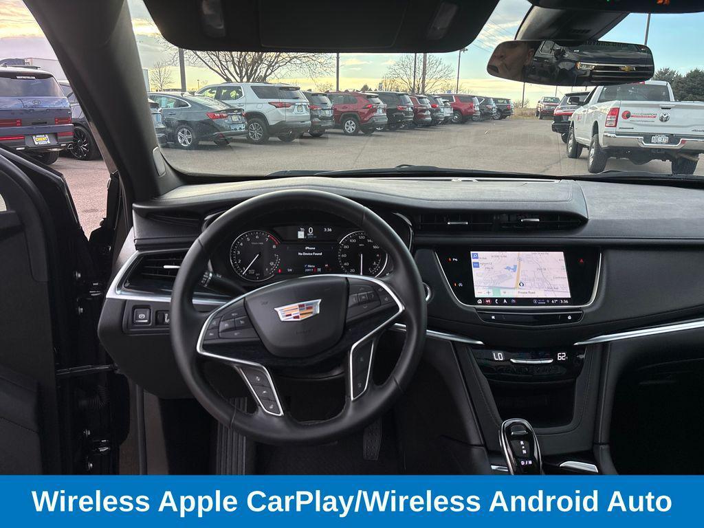 used 2025 Cadillac XT5 car, priced at $37,427