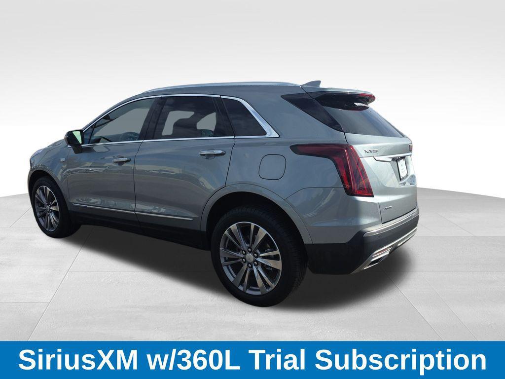 used 2025 Cadillac XT5 car, priced at $37,631