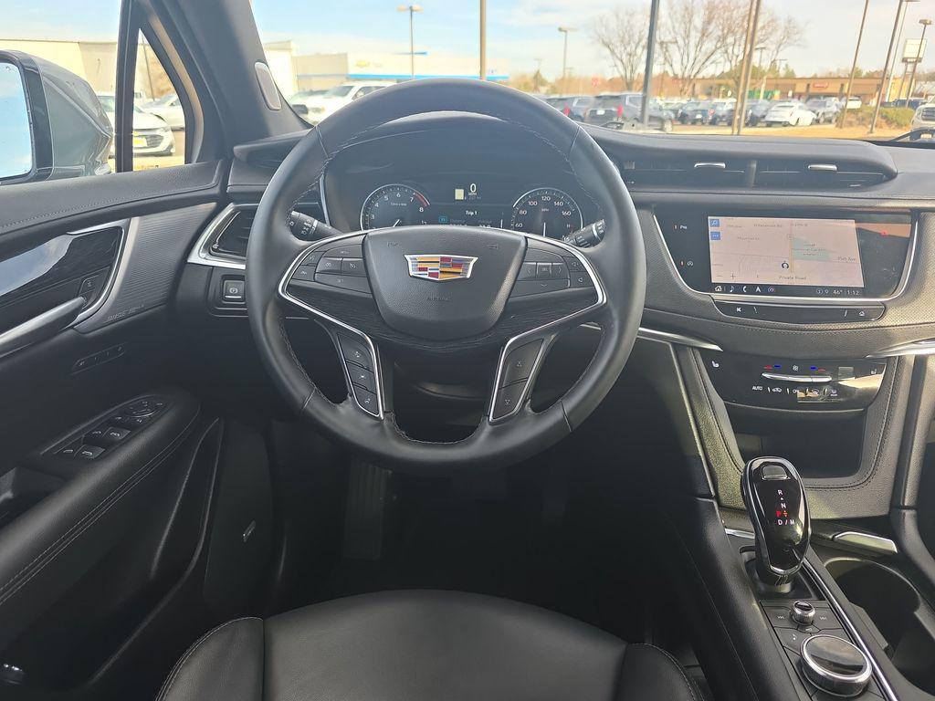 used 2025 Cadillac XT5 car, priced at $37,631