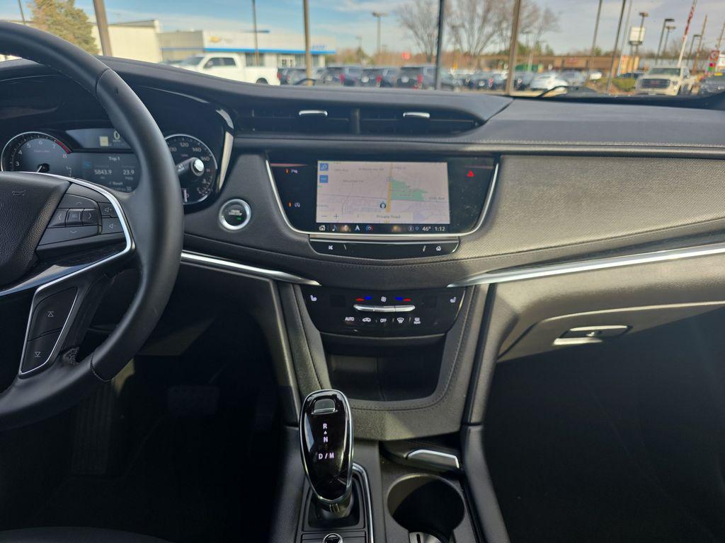 used 2025 Cadillac XT5 car, priced at $37,631