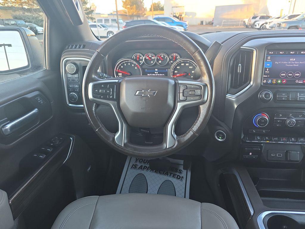 used 2022 Chevrolet Silverado 1500 car, priced at $37,981