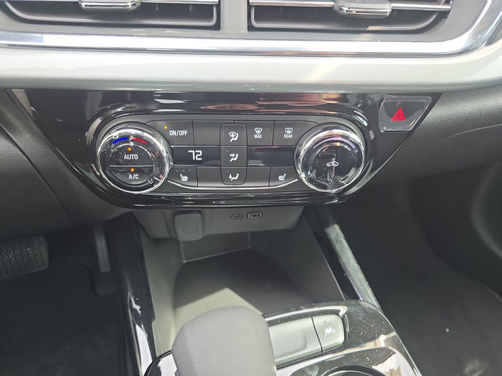 new 2026 Chevrolet Trax car, priced at $25,885