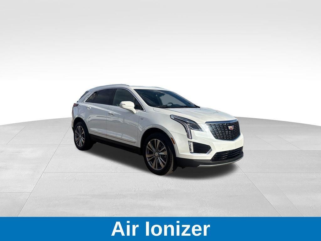 used 2025 Cadillac XT5 car, priced at $37,130