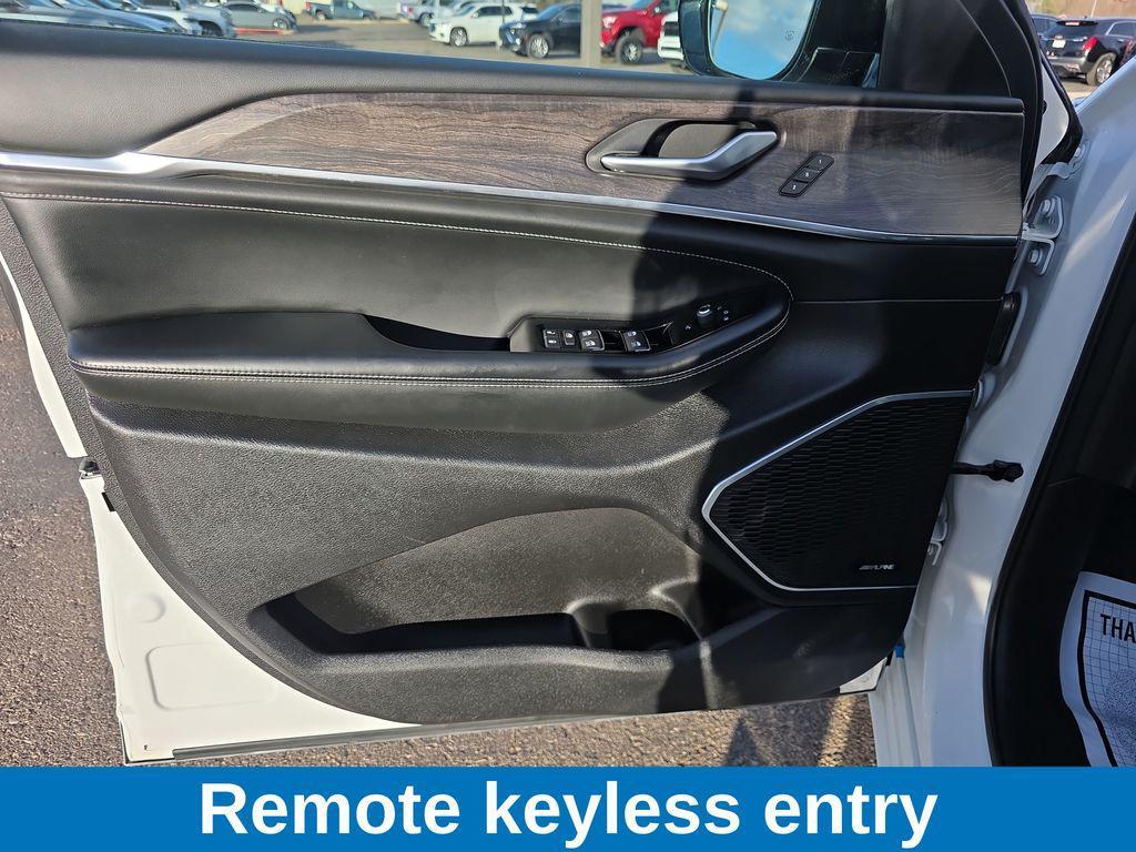 used 2024 Jeep Grand Cherokee car, priced at $34,331