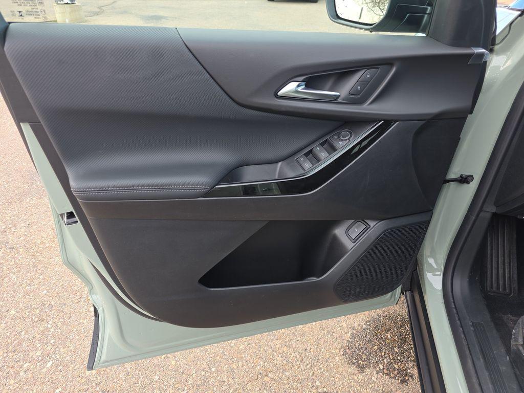 new 2026 Chevrolet Equinox car, priced at $36,460