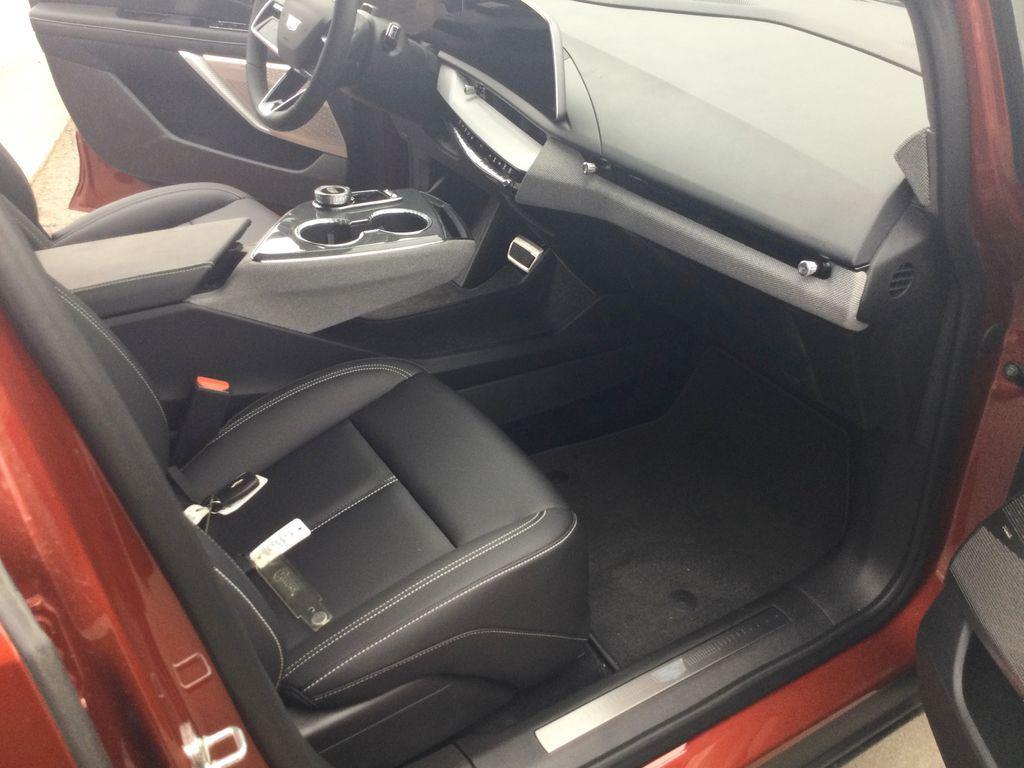 new 2025 Chevrolet Traverse car, priced at $42,851