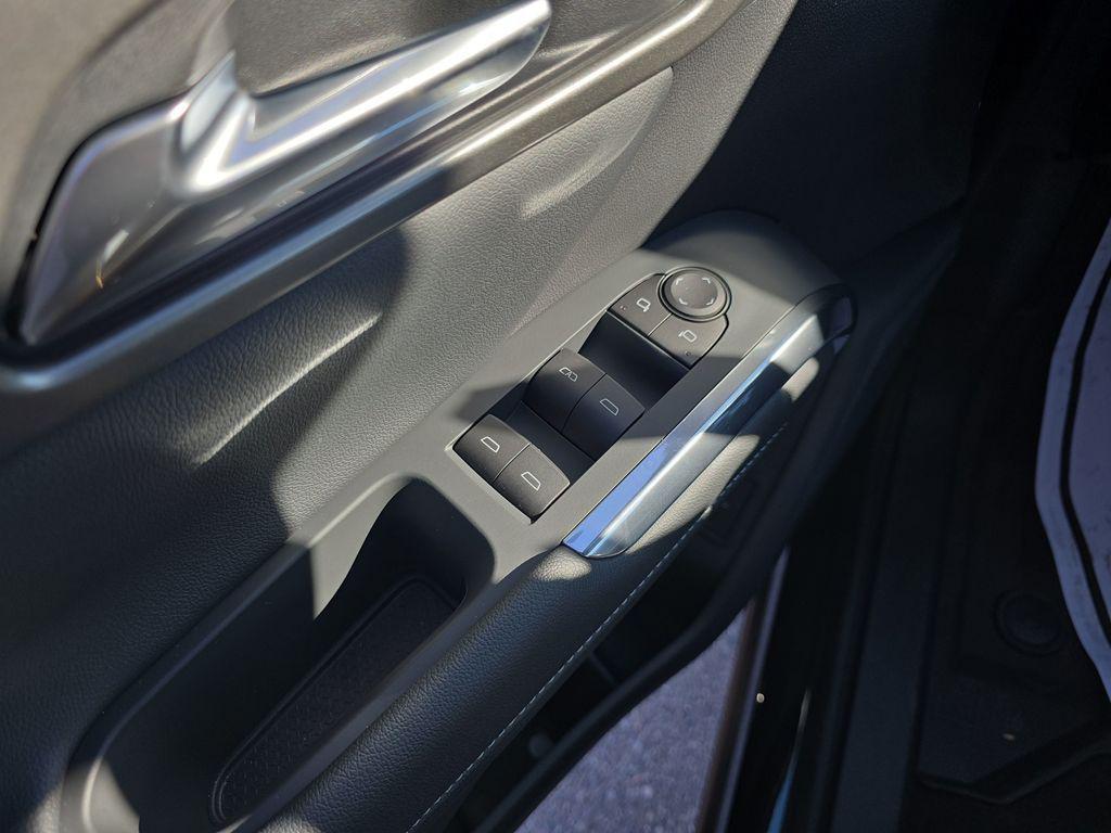 new 2026 Chevrolet Traverse car, priced at $50,005