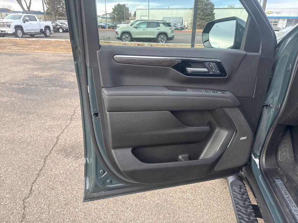 new 2026 Chevrolet Suburban car, priced at $78,485