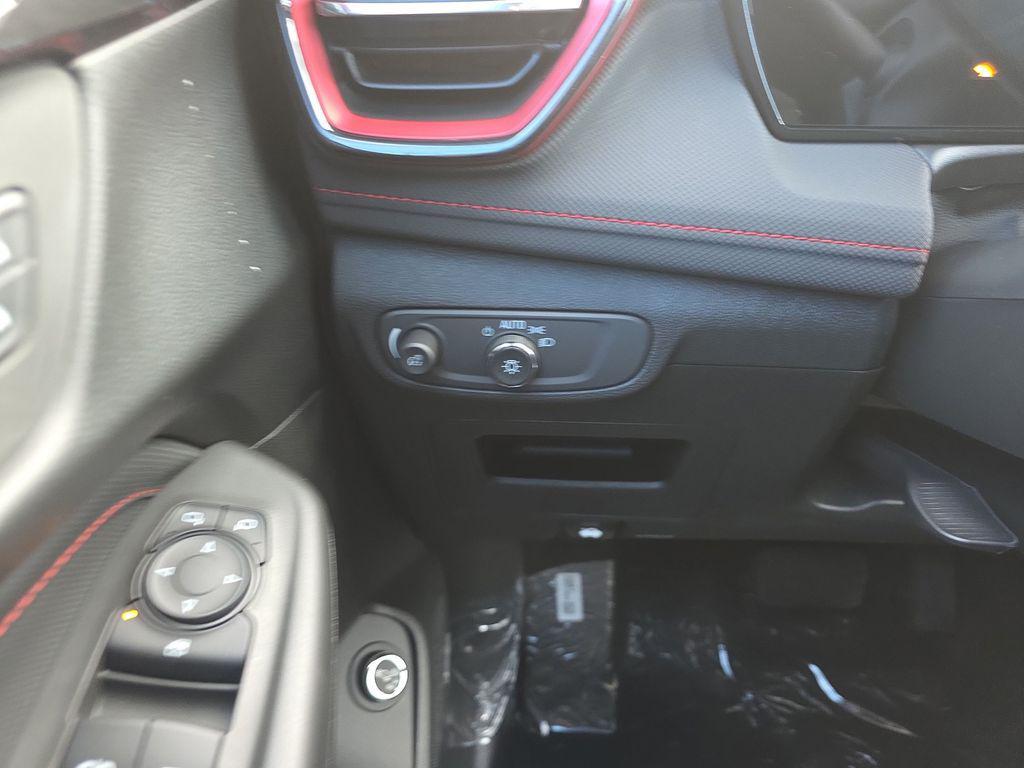 new 2026 Chevrolet TrailBlazer car, priced at $35,470