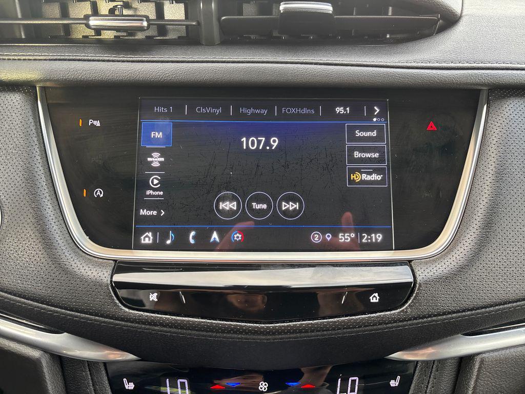 used 2025 Cadillac XT5 car, priced at $37,131