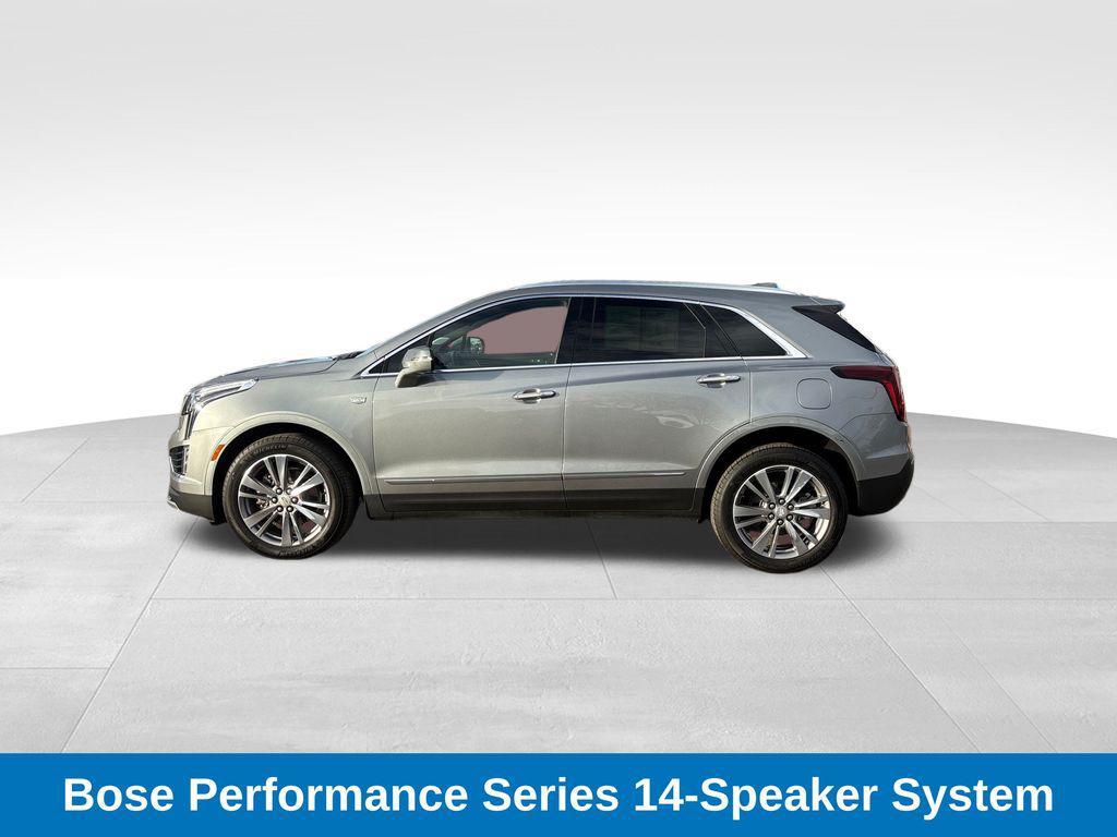 used 2025 Cadillac XT5 car, priced at $37,131