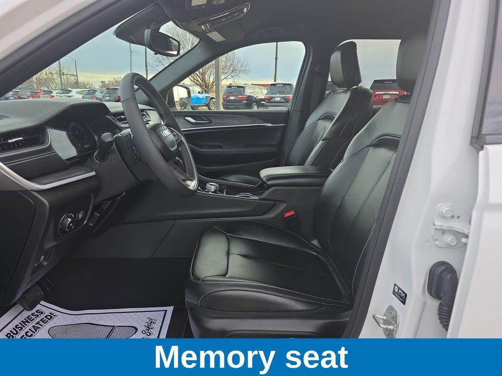 used 2024 Jeep Grand Cherokee car, priced at $36,638