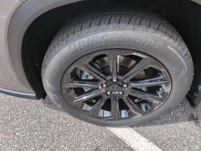 new 2026 Toyota Highlander Hybrid car, priced at $57,135