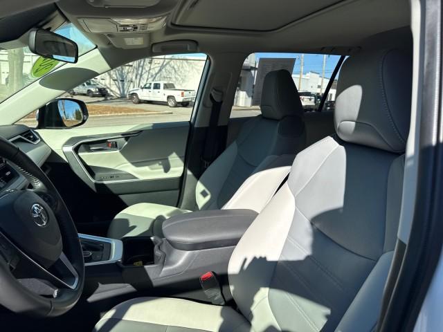 used 2022 Toyota RAV4 Hybrid car, priced at $33,062