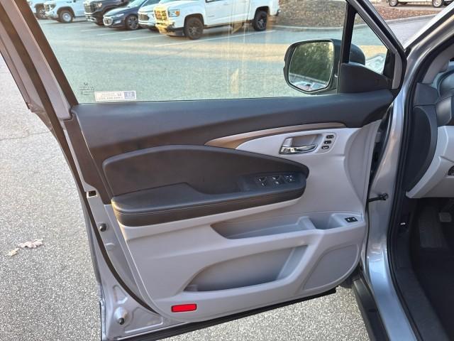 used 2022 Honda Pilot car, priced at $26,023