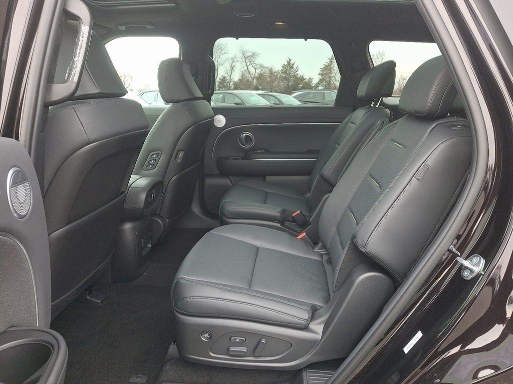 new 2026 Hyundai Palisade Hybrid car, priced at $61,070