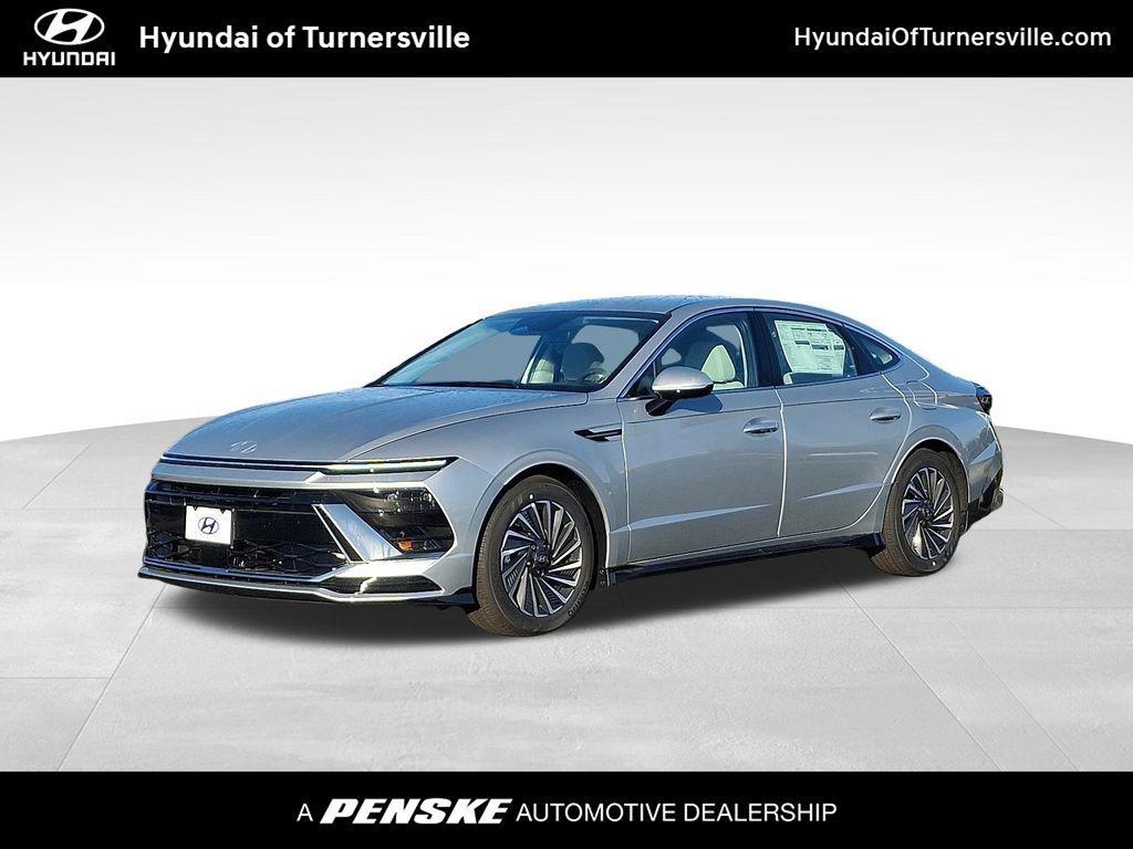 new 2025 Hyundai Sonata Hybrid car, priced at $33,105