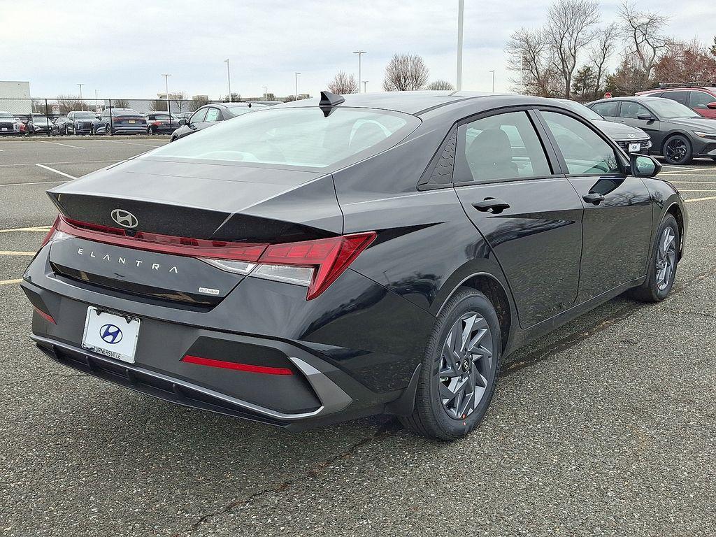 new 2026 Hyundai ELANTRA HEV car, priced at $28,004