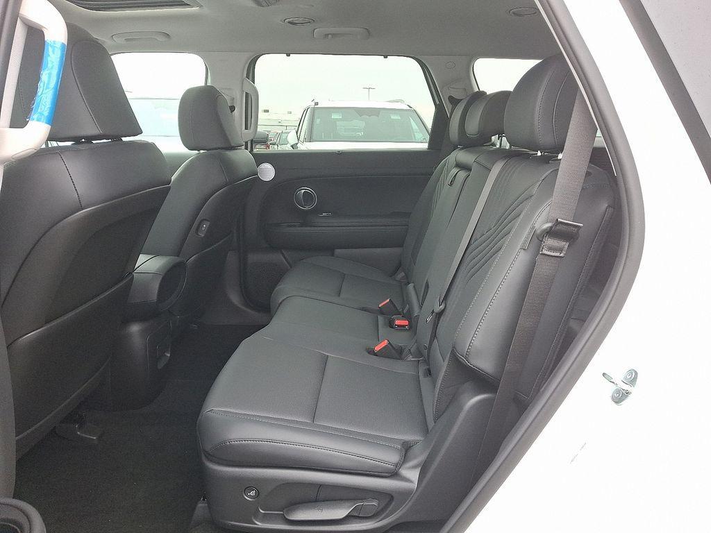 new 2026 Hyundai SANTA FE HEV car, priced at $52,580