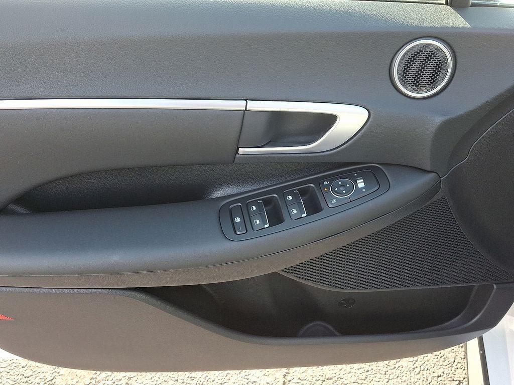 used 2025 Hyundai Sonata car, priced at $25,785