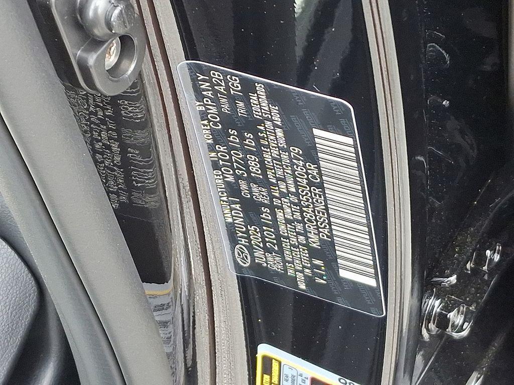 new 2025 Hyundai Venue car, priced at $24,315