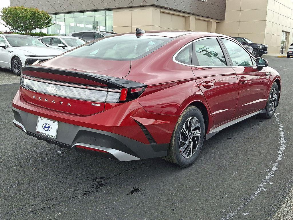 new 2026 Hyundai Sonata Hybrid car, priced at $31,185