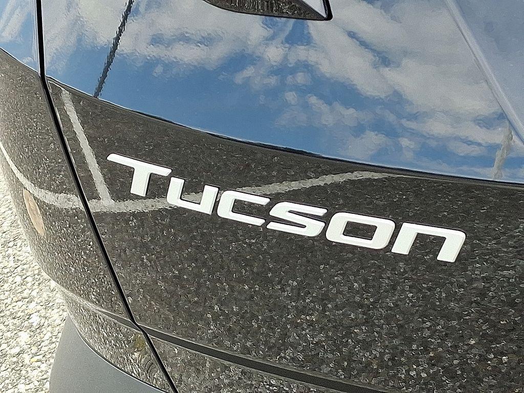 new 2025 Hyundai TUCSON Hybrid car, priced at $43,355