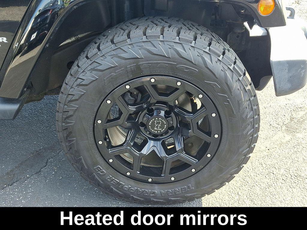 used 2013 Jeep Wrangler Unlimited car, priced at $15,213
