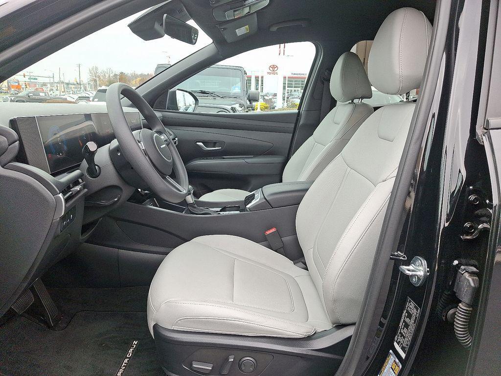 used 2025 Hyundai SANTA CRUZ car, priced at $28,340