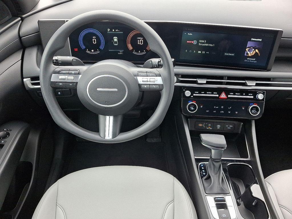 used 2025 Hyundai SANTA CRUZ car, priced at $28,340