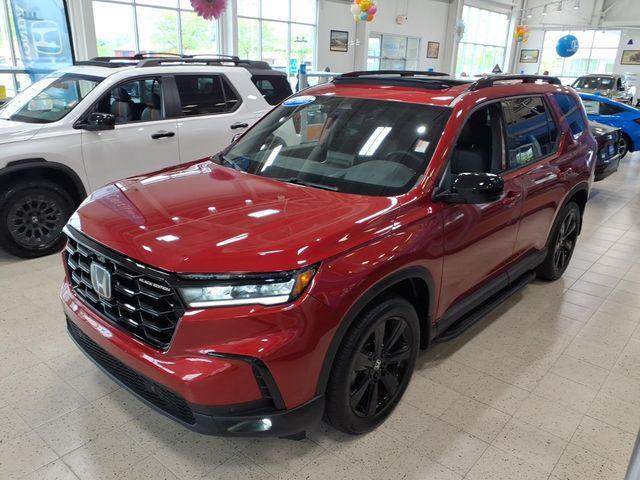 used 2025 Honda Pilot car, priced at $50,980