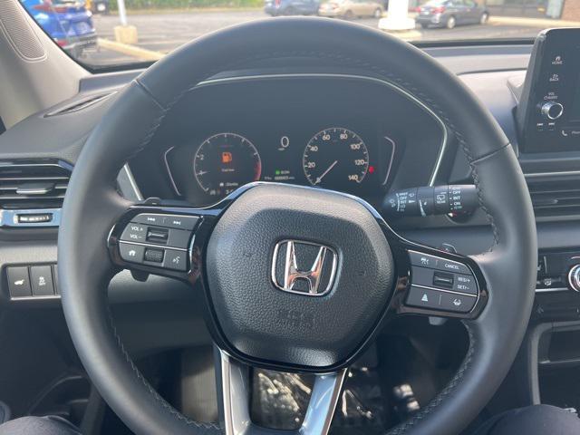 new 2025 Honda Pilot car, priced at $45,129