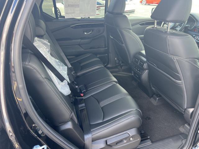 new 2025 Honda Pilot car, priced at $45,129
