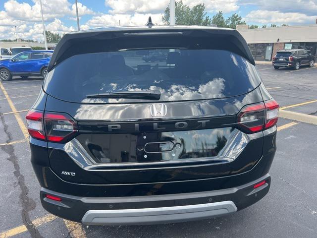 new 2025 Honda Pilot car, priced at $45,129