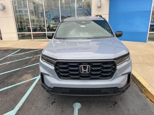 new 2025 Honda Pilot car, priced at $42,632