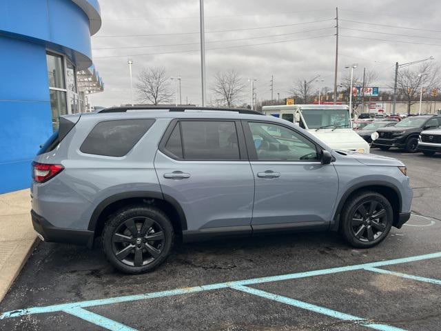 new 2025 Honda Pilot car, priced at $42,632