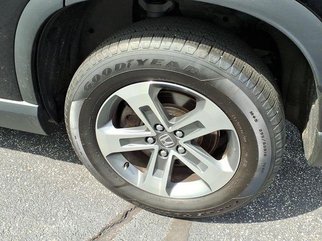 used 2025 Honda Pilot car, priced at $39,980